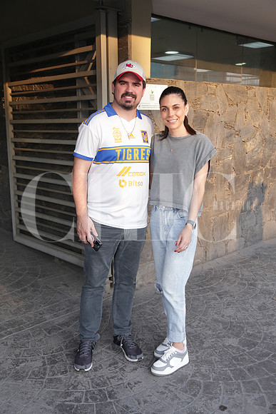 César González y Paulina López 1