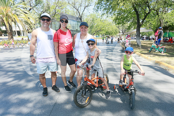 Felipe Galera, Marilia Tosta, Teo Galera, Thomas Silva y Martha Galera