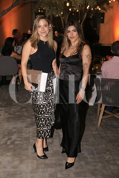 Lily Vargas y Vanessa Mange 2