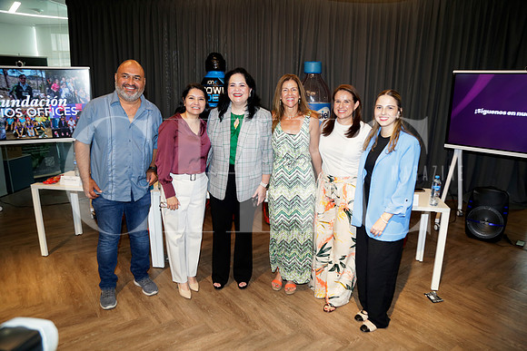 Fernando Galindo, Guillermina Margarita Perales, Eva María Trujillo, Marisa Valdés de Ruíz, Lorena Pérez y Bertha Winterman (7)