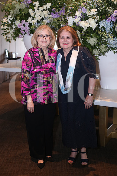 Leonor Salinas de Guerra y Nora Salinas de Ordaz 0