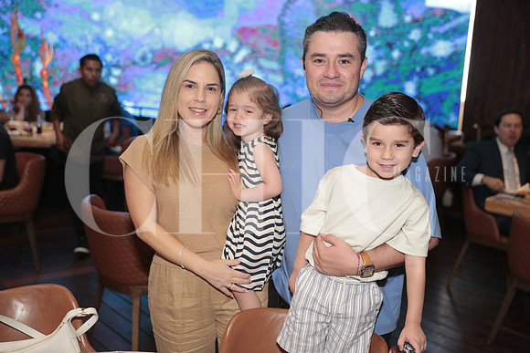 Pau Martinez, Cordelia Altamirano, Oscar Altamirano y Oscar Altamirano 3