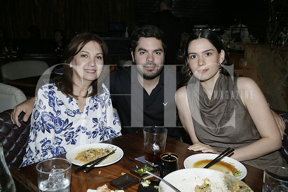 (azia) Saide Yutani, Alfredo Backoff y Bárbara Backoff