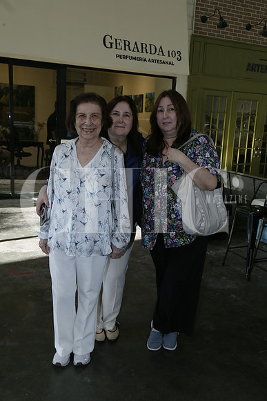 Leticia Guajuardo de Odriozola, Cucuy Odriozola y Verónica Odriozola