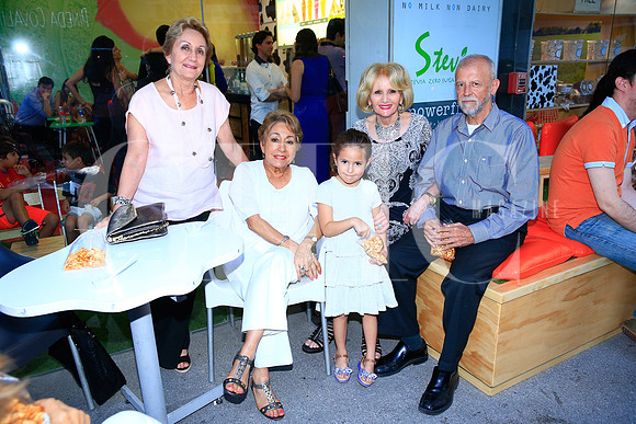 Maria Dolores Rodríguez, Maria Elena Rodríguez de Pérez, Paulina González, Alicia López Negrete y Roberto Gutiérrez (1)