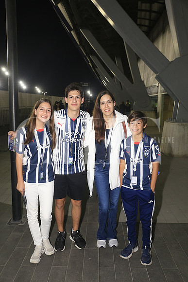 Mariana Vargas, Alejandro Vargas, Katia Martinez y Andres Vargas 2