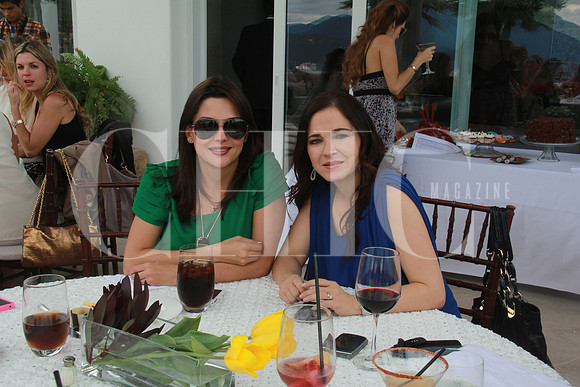 Daniela Arce de Cortez y Karla Assad de Font