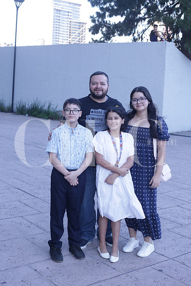 Joel Gómez, Lucas Gómez, Eliana Gómez y Sofia Gómez 0