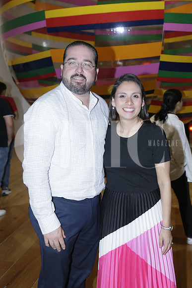 Roberto Hinojosa y Melissa Segura