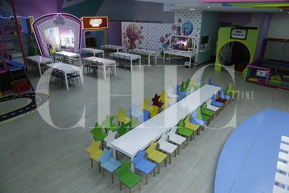 Aspectos de interiores y areas de Rock n Play (22)