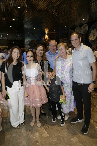 Jimena García, Isabela Jiménez Yolanda Castañeda Víctor Jiménez, Alejandra Canales de Jiménez, Gabriel Jimenez y Víctor Jiménez