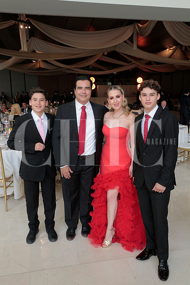 Roberto Romero, Dante Romero, Nancy Romero y Dante Romero 5