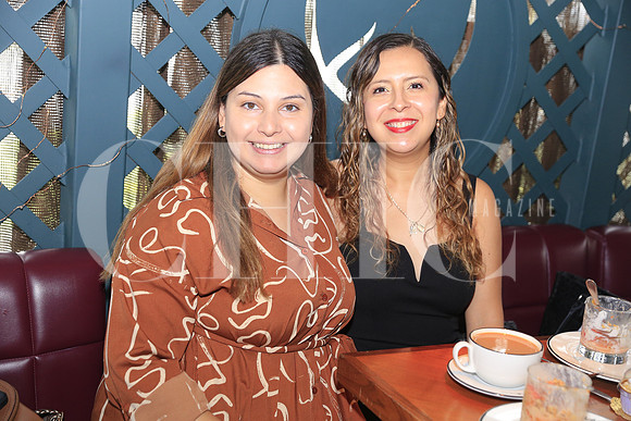 Sara Garcia y Stephanie Rodriguez 1
