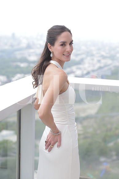 Anna Karen Garza 16