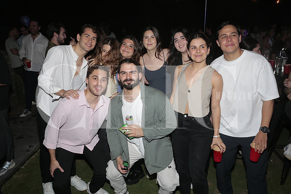 Mau Castro con algunas de sus amistades 4