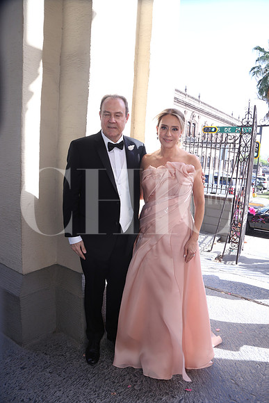 Oscar Ruiz y Rosa Laura Adame ( Pápas Novio)1