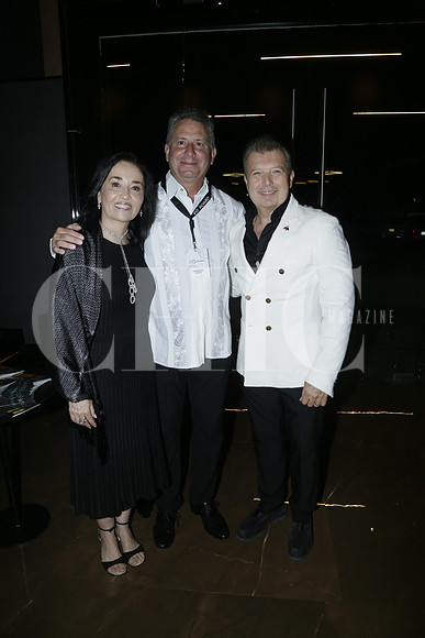 Cecilia Garza de Garza, Humberto Garza y Rolando Lozano (2)