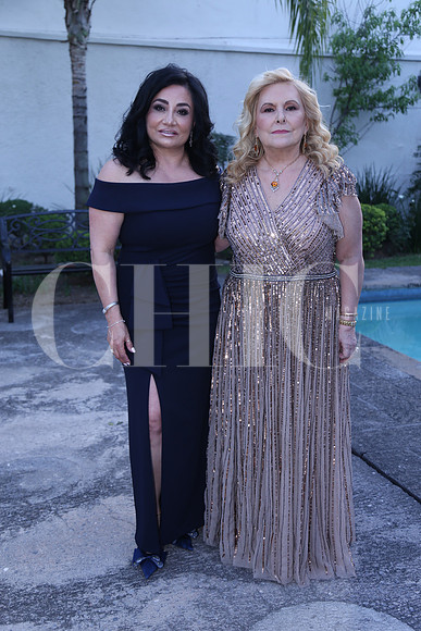 Leticia Munoz de Moreno y Miriam Villarreal de Back 0