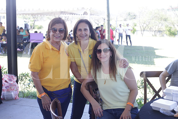María Elena Guevara, Rosa Alicia Kalifa de Cantú y Rosa Alicia Cantú 1