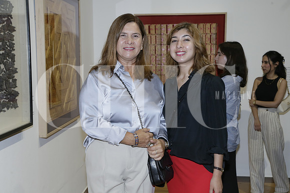 Edith González de Dávila y Andrea Dávila