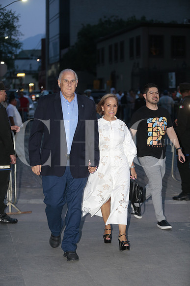 Alejandro Maiz y Gina Manautou 4