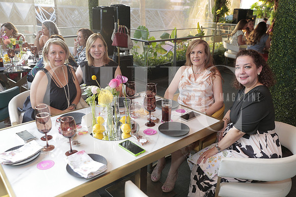 Claudia Lozano, Sandra Romero, Marcela Marcos y Adriana Aviña 5