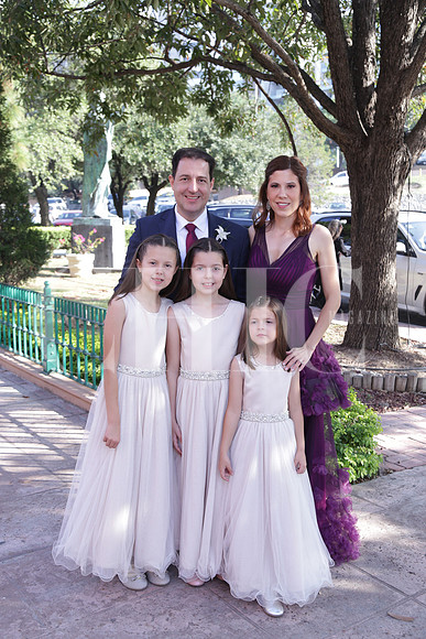 Rafael Romero, Baby Garza, Natalia Romero, Camila Romero y Sofia Romero 0