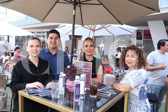 Rebeca Martínez, Alejandro Castellanos, Bárbara López y Laura Rodríguez 0