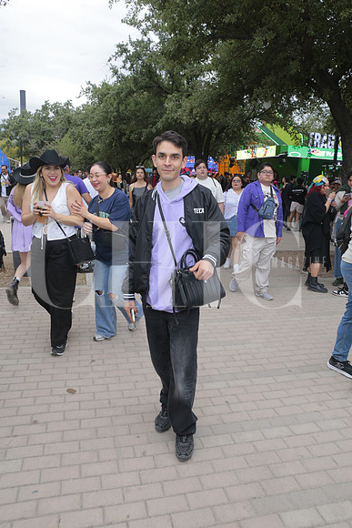 Andrés G Johnson 4