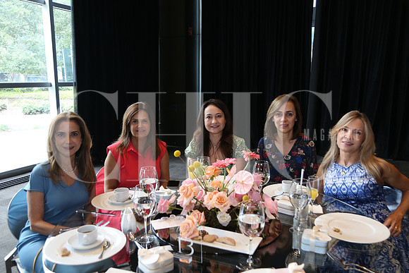 Blanca Hinojosa de Villarreal, Claudia de la Garza de Canales, Lisa Baunueller, Irma Villagas y Claudia de Villarreal 1