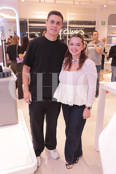 Luis Montenegro y Andrea Barbie 3