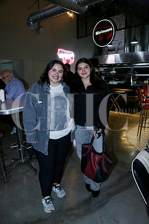 Valeria Méndez y Regina Arenas (2)