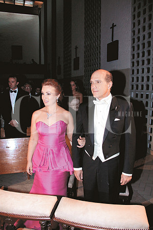 Ana Teresa Benavides de Charur y Víctor Charur