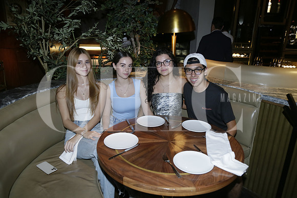 Ximena Cano, Renata Backmann, Andrea Verastegui y Emiliano Vázquez