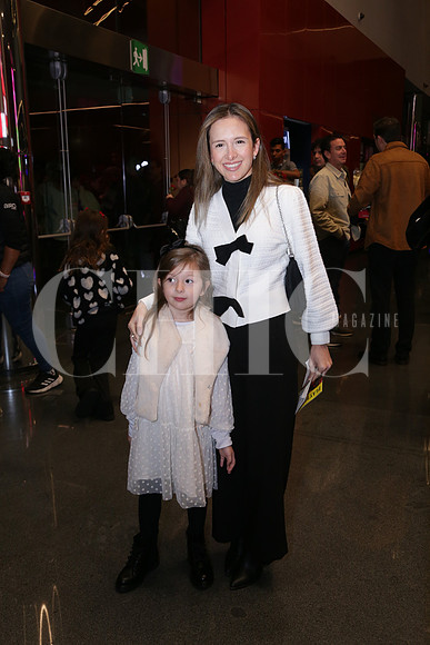 Alejandra García y OIivia Cantú 1