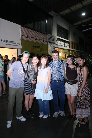 Gabriel Rosliles, Julieta Labrada, Maru González, José Villarreal, Renata Lobaton y Shandi Peñafiel 0