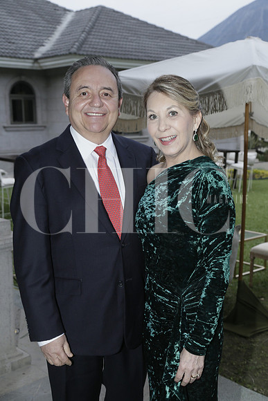 Alejandro Garza y Aurora Díaz