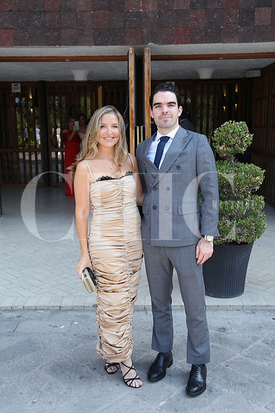 Barbara Santos y Alejandro González 0