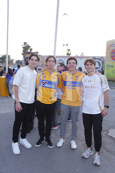 Juan Pablo Páez, Jorge Cueva, Bernardo González y Luis González 1