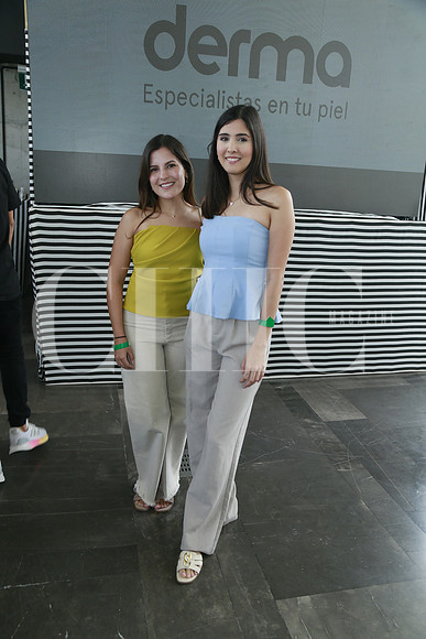 Eugenia Pérez Sandi y Regina Echeverria (3)