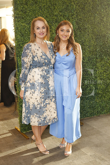 Paty Montalvo y Paola Valerio (2)
