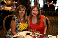 Claudia de Reyna, Mariel González de Flores2