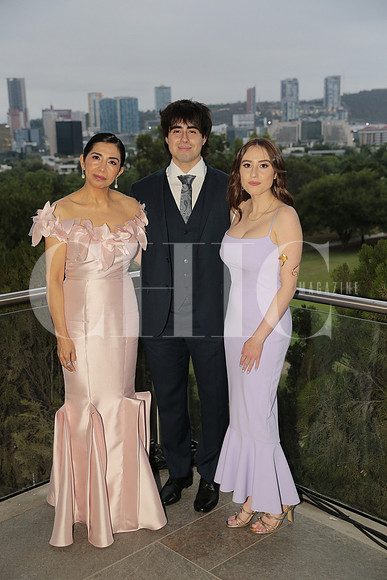 Aracely Alfaro, Kevin Alfaro y Vanessa Alfaro 1