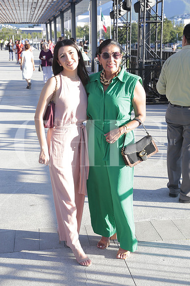 Alina Rodriguez y Laura Rodriguez 2