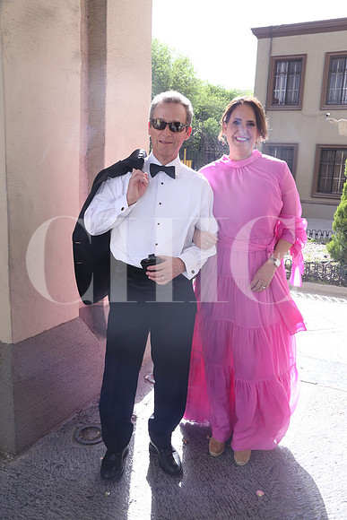 Guillermo Sada y Mónica de la Garza 0