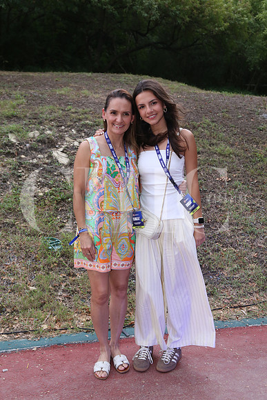 Verónica Barron y Loreta Castellano 0