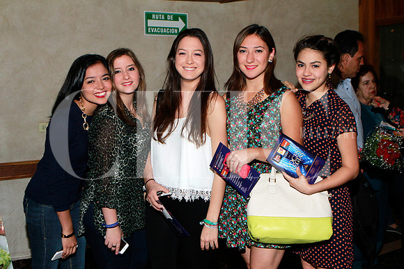 Marcela Ponce, Marcel Aguierre, Debany Aguirre, Paola Medrano y Valeria Rodríguez