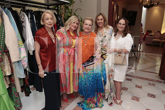 Irma Braña, Cordelia Cortes, America Cortes, Catalina Farias y Elvira Lozano 2