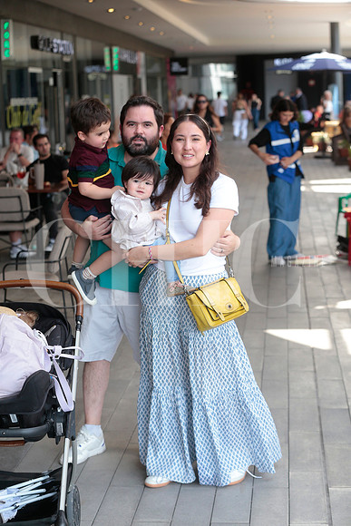 Alejandro Moreno, Alejandro Moreno, Cristina Barba y jimena Moreno 2