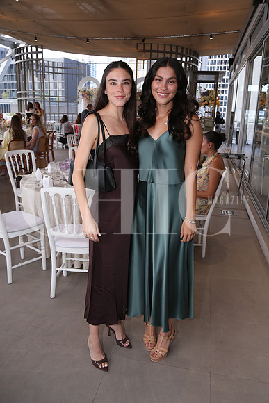 María Quintanilla y Fernanda Lozano 0